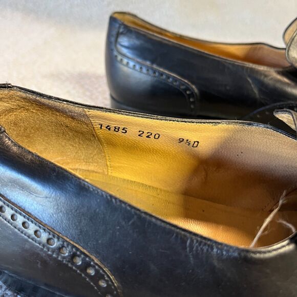 Salvatore Ferragamo Wingtip Loafers Mens 9.5D  Black Leather Tassle Dress Shoes main image 4